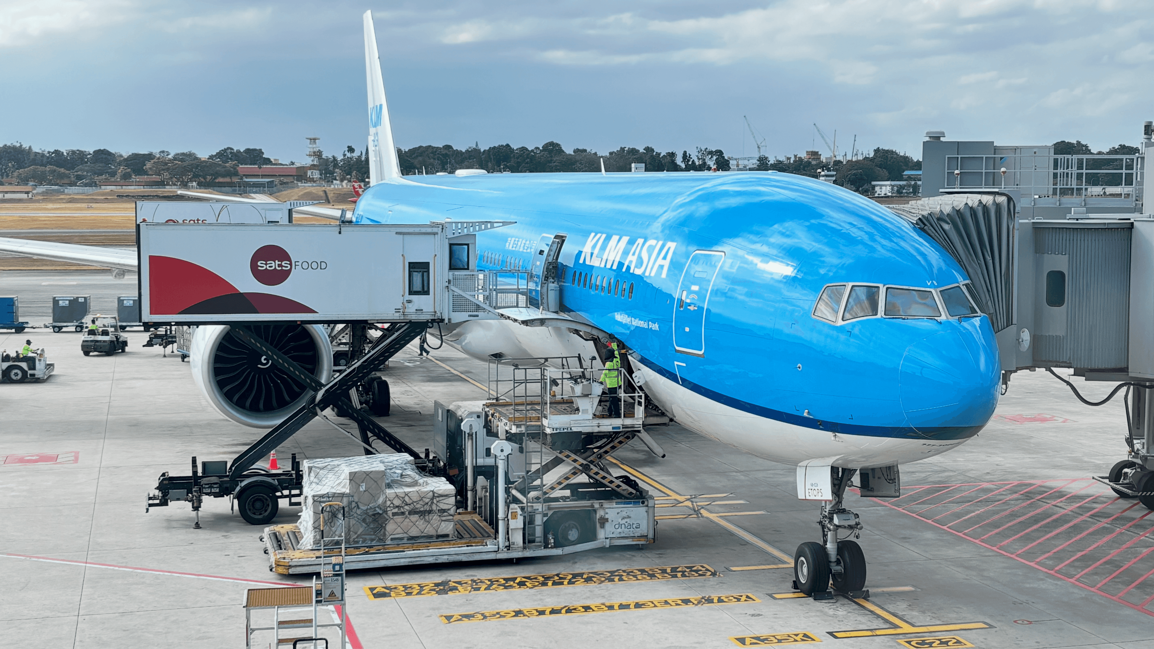 KLM_Asia_777_Plane.png